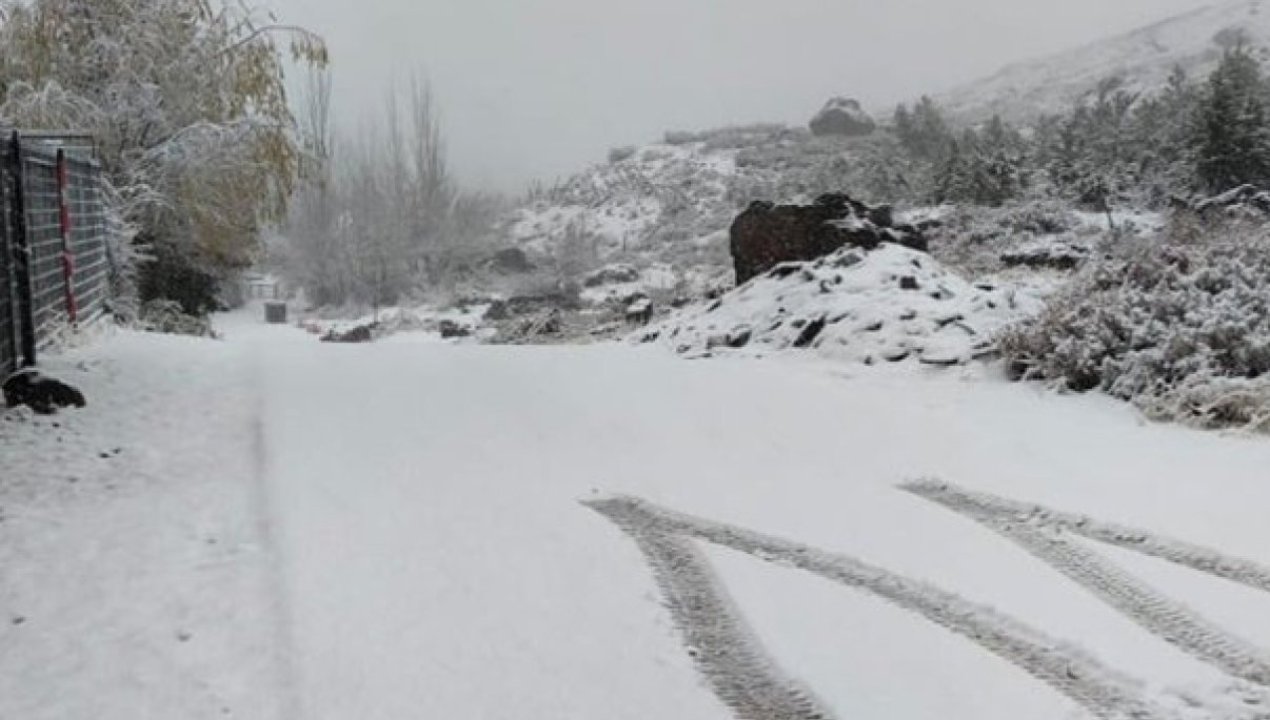 /san-jose-de-maipo-se-tine-de-blanco-tras-sistema-frontal