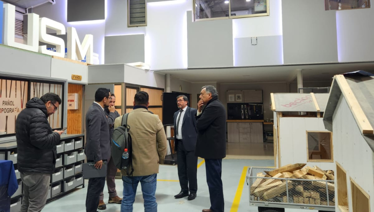 /delegacion-provincial-de-arauco-fortalece-vinculos-con-la-academia-para