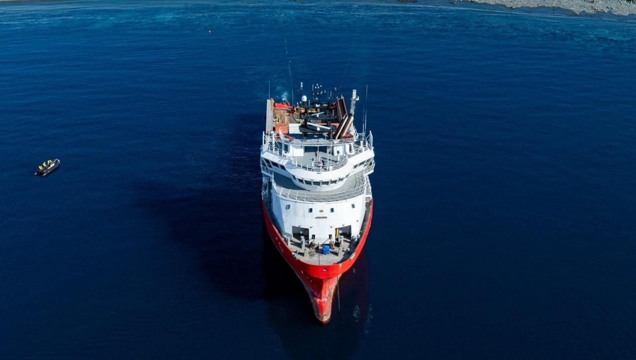 /armada-de-chile-en-el-territorio-chileno-antartico-enfrentando-desafios-en