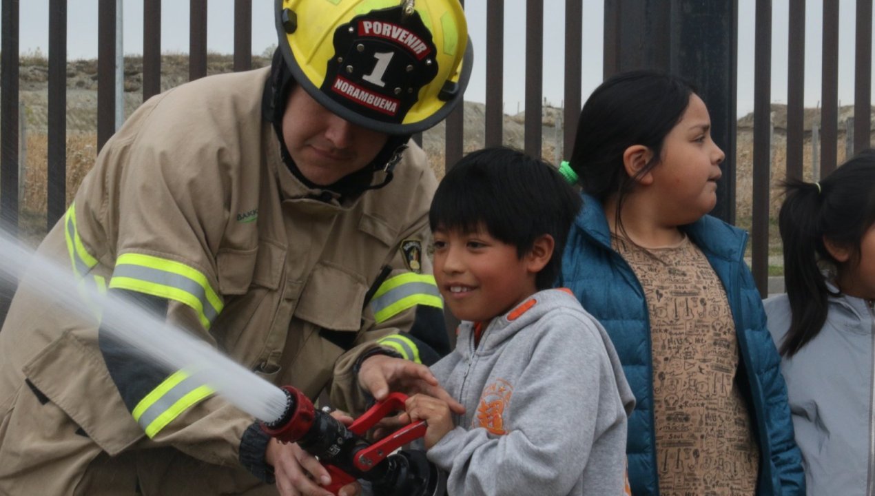 /conaf-y-delegacion-presidencial-provincial-de-tierra-del-fuego-rindieron