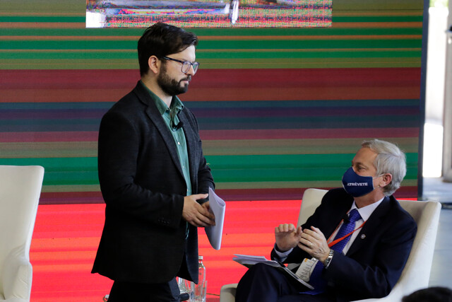 /jose-antonio-kast-o-gabriel-boric-que-adelantan-los-expertos-para-este-19-de-diciembre