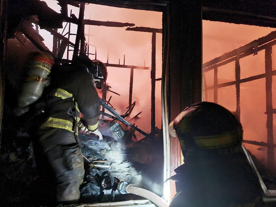 /regionales/region-de-la-araucania/investigan-ataque-incendiario-en-ercilla-un-hombre-resulto-con-quemaduras