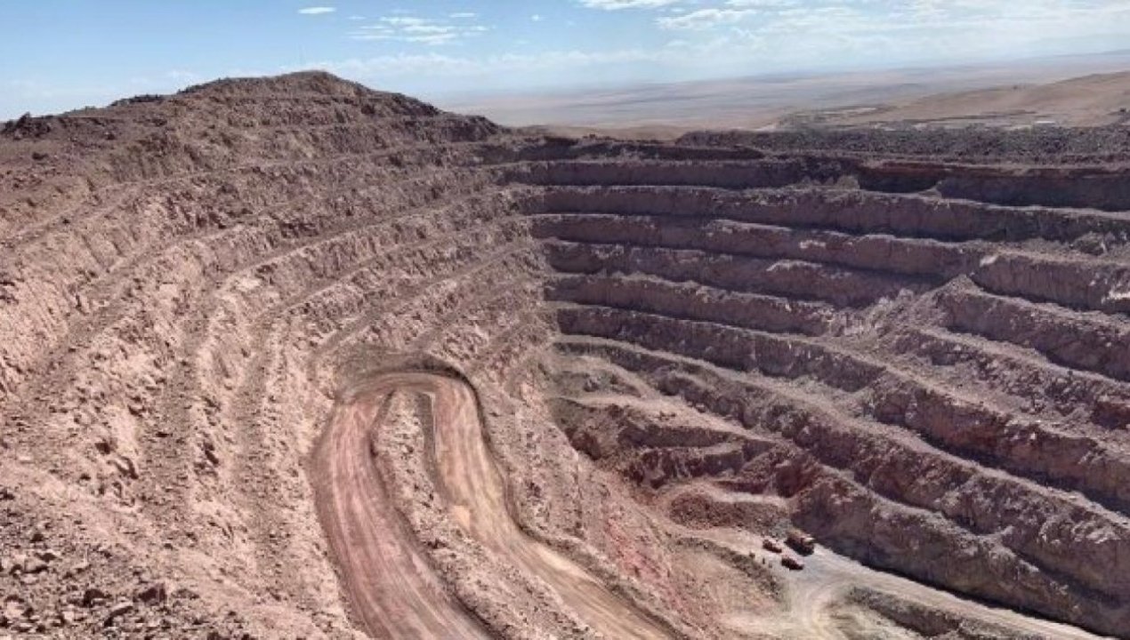 /regionales/region-de-arica-y-parinacota/entregan-nuevos-detalles-sobre-estado-de-trabajador-atrapado-en-mina-de