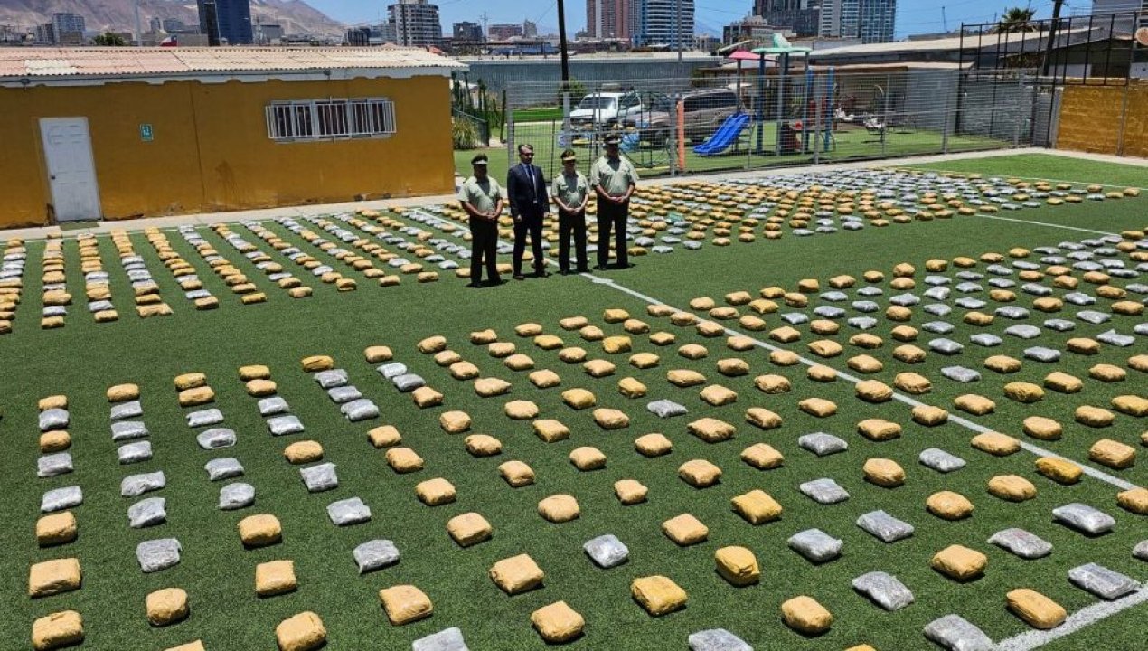/regionales/region-de-antofagasta/operativo-en-antofagasta-termino-con-mas-de-una-una-tonelada-de-marihuana