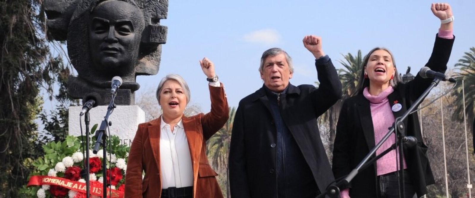 Jeannette Jara presentó figuras del Partido Comunista en su comando