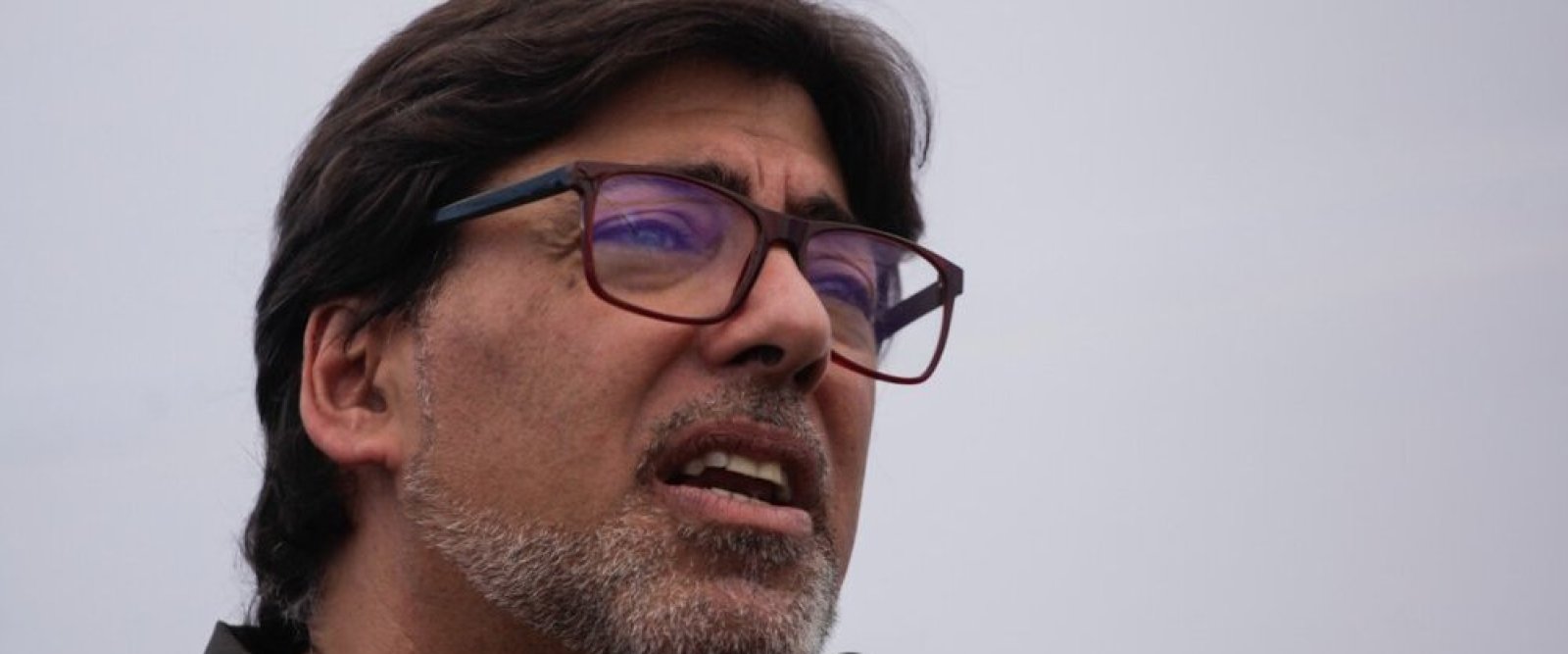 Controversia en el PC: Jadue afirma que el pueblo puede pasar sobre el Estado de Derecho