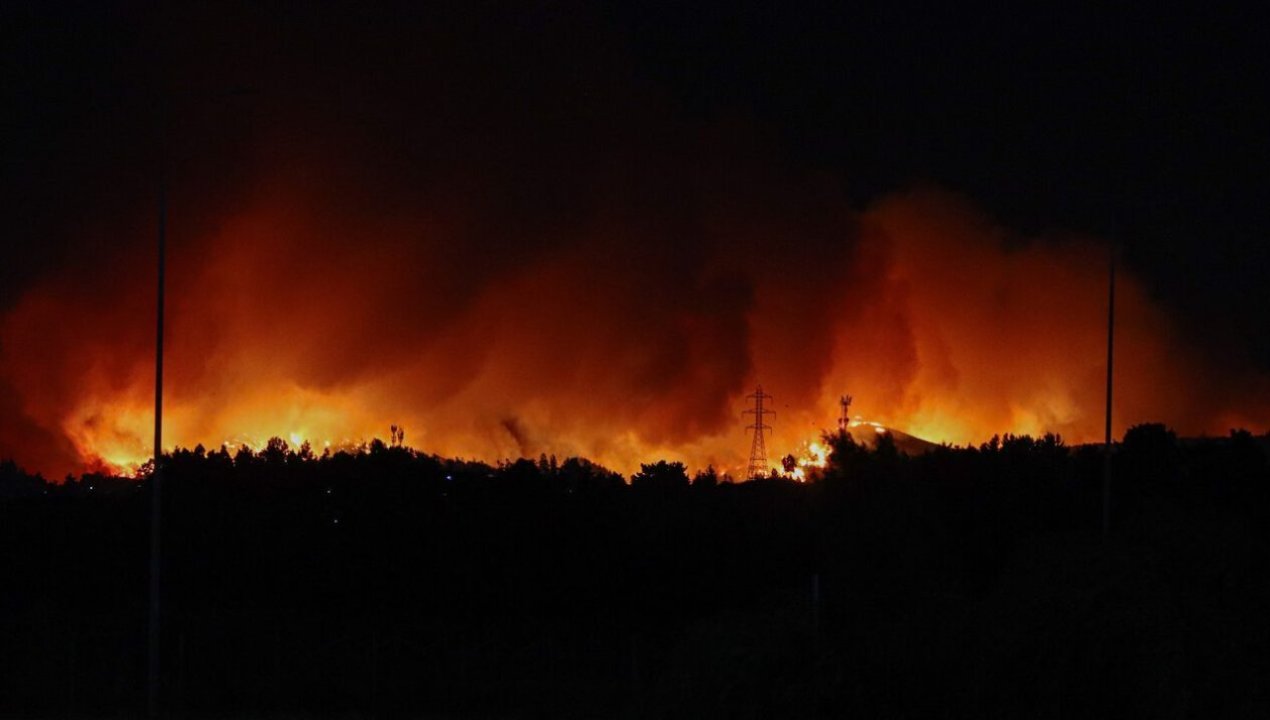 /actualidad/incendio-forestal-avanza-desde-san-jorge-hacia-palomares-en-concepcion-y