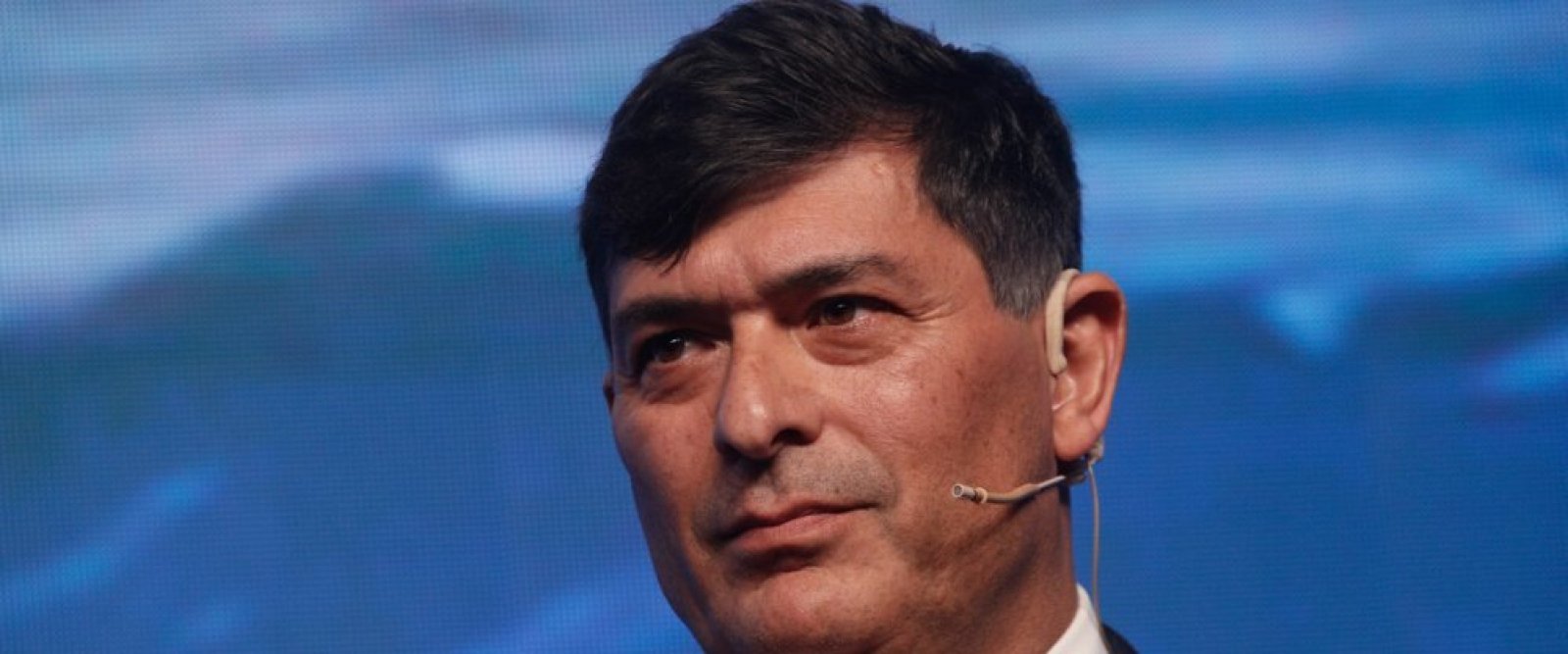 Parisi endurece críticas y acusa a sus rivales de victimizarse por ataques en redes