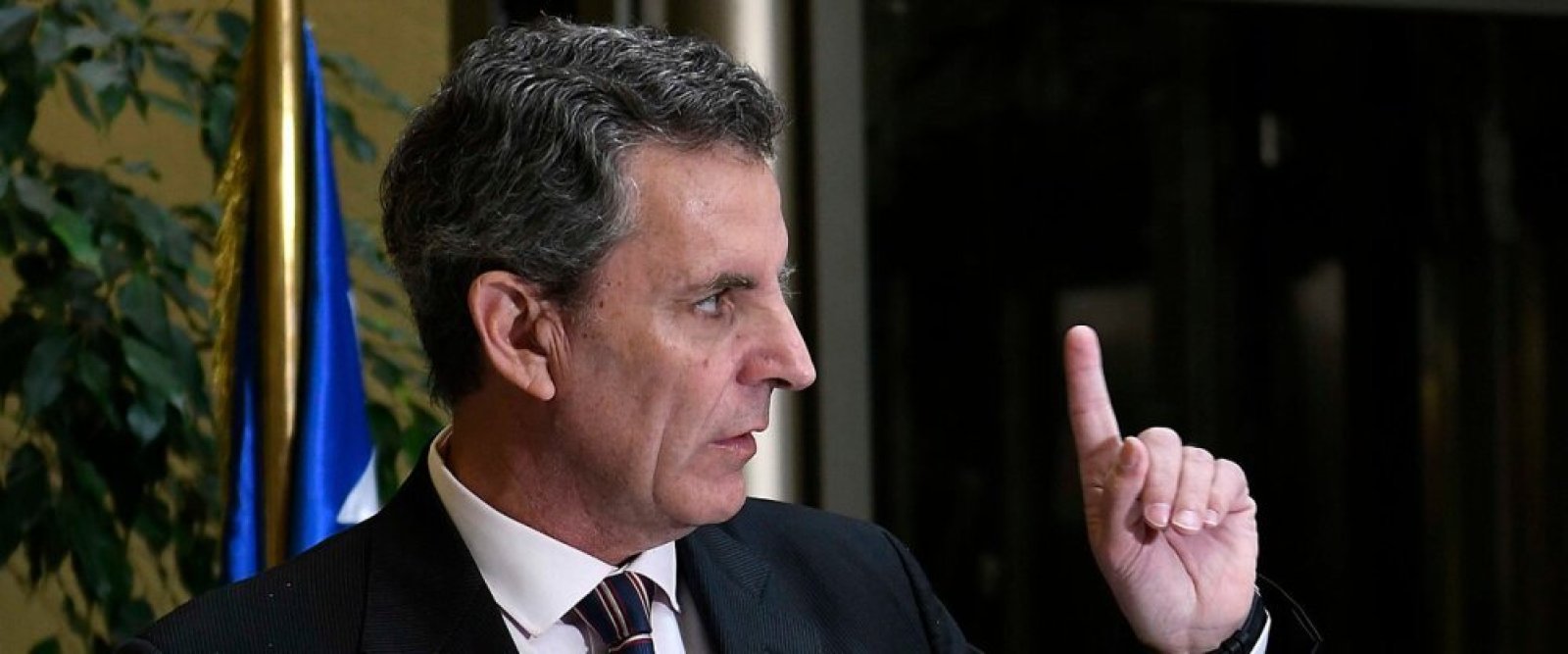De La Carrera admitió que comando de Kast le ordenó difundir foto falsa de Boric y luego rechazó sancionar fake news